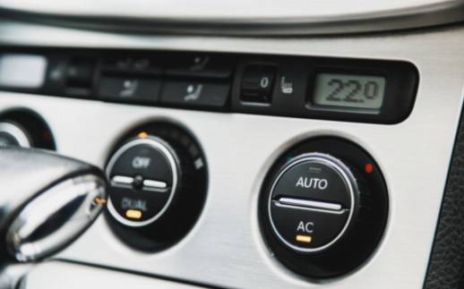 The Dangers of Ignoring Leaks and Damage in Your Car's Air Conditioning Hoses and Lines